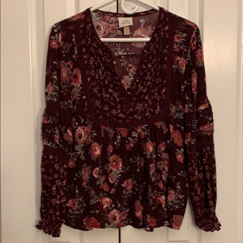 Maroon Knox Rose peasant top. Excellent condition